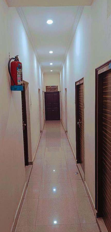 Hotel Bhagirath Varanasi Exterior photo
